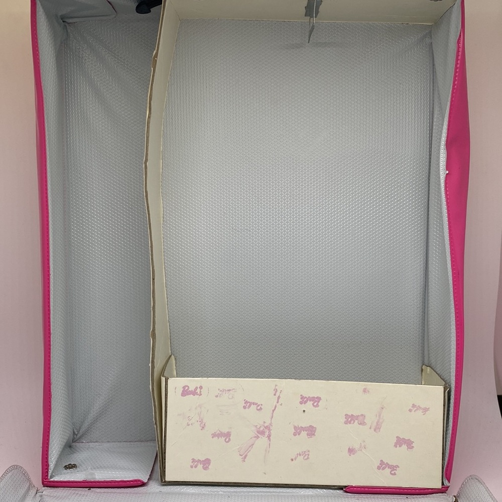 Vtg Barbie Doll Case 77 - Picture 8 of 10
